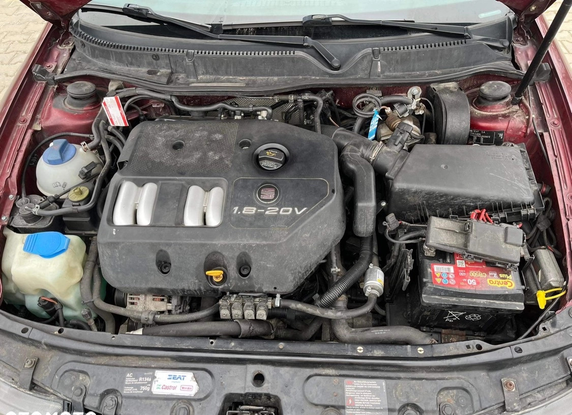Seat Leon cena 7000 przebieg: 338700, rok produkcji 2003 z Otwock małe 121